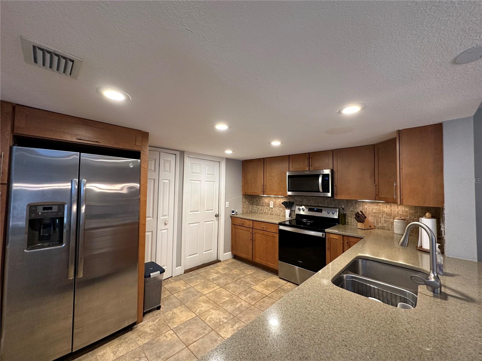 Image 4 of 40 For 2859 Spyglass Cove