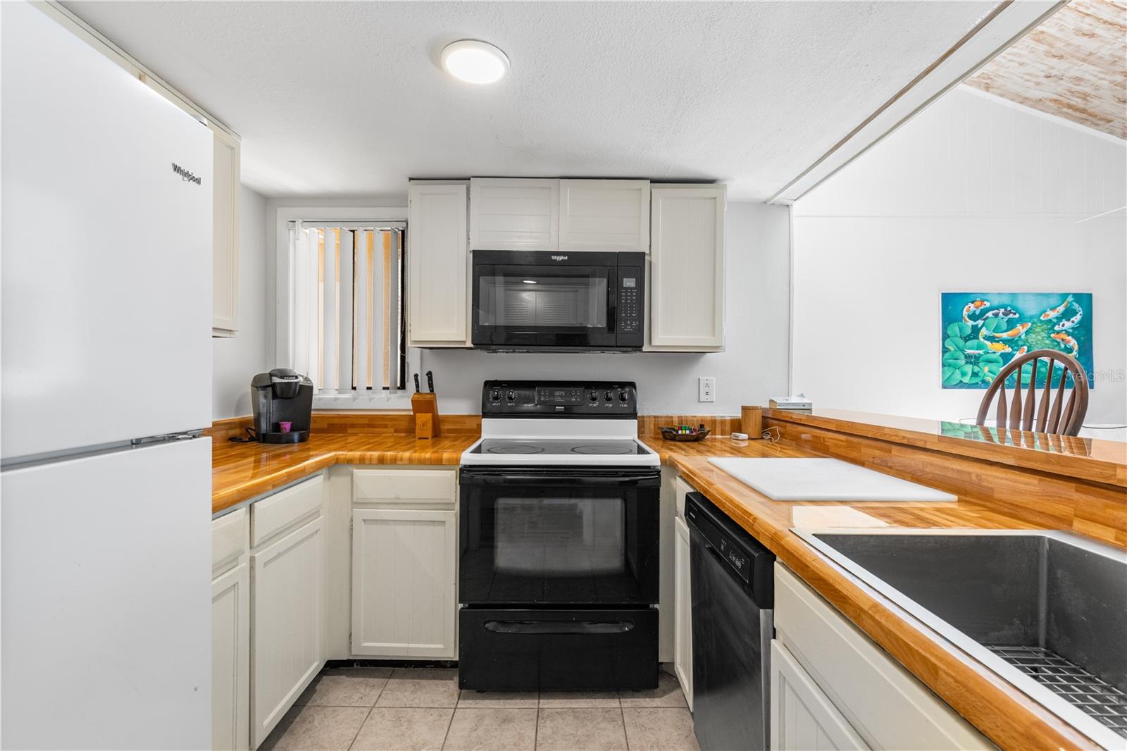 Image 13 of 25 For 1051 Highland Street 7d