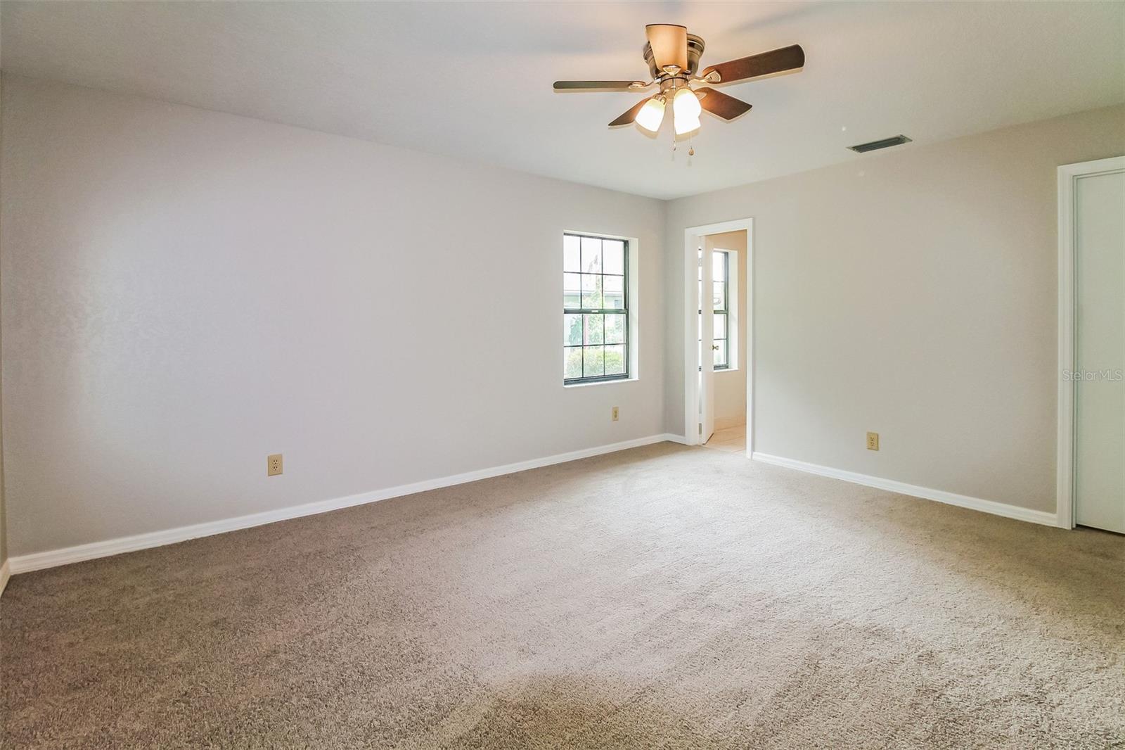 Image 12 of 21 For 10448 74th Court
