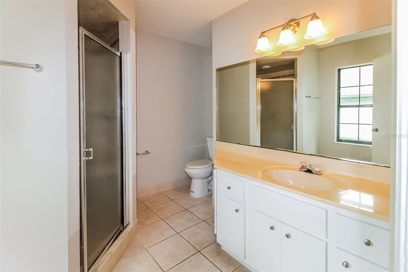 Image 14 of 21 For 10448 74th Court