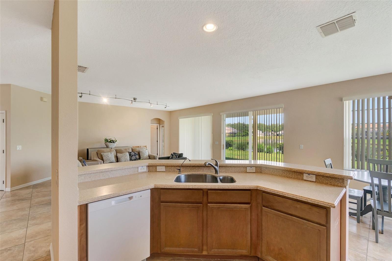 Image 10 of 47 For 5819 Covington Cove Way