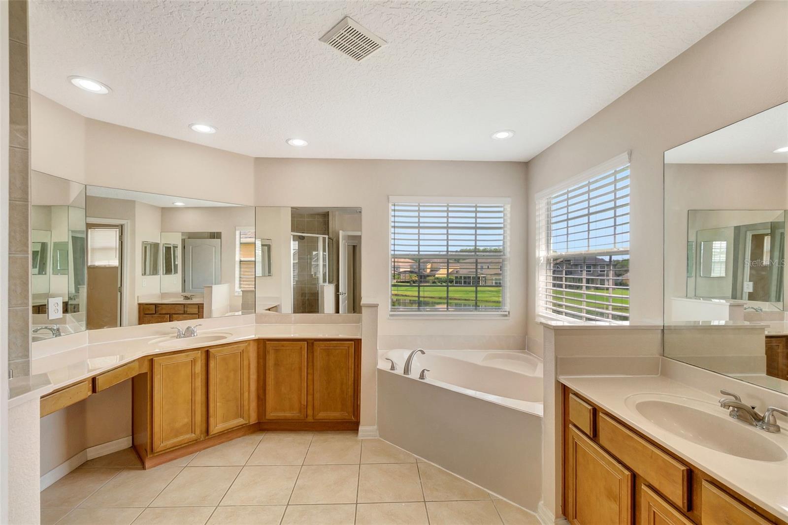 Image 30 of 47 For 5819 Covington Cove Way