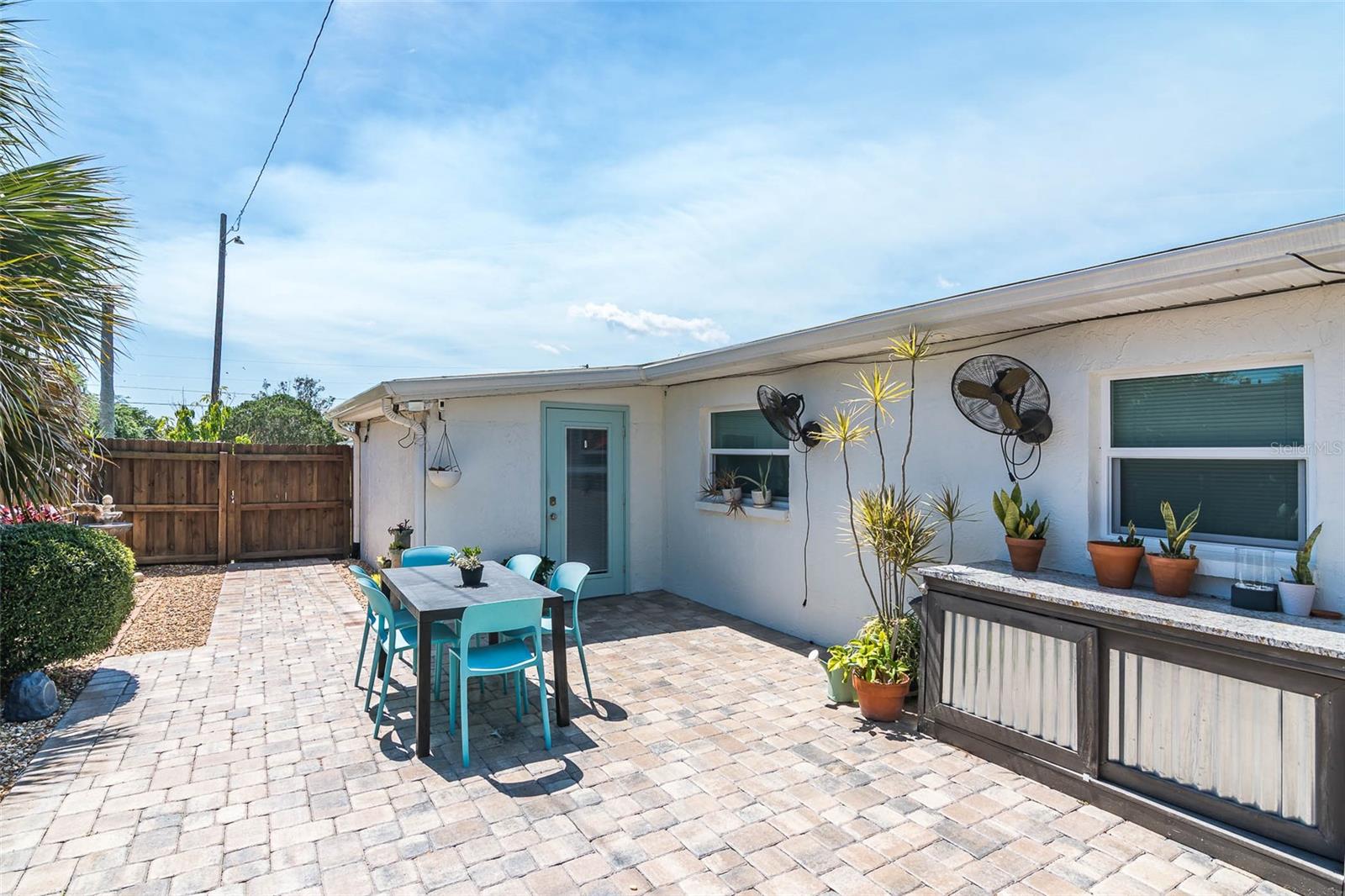 Image 30 of 51 For 808 Camphor Way