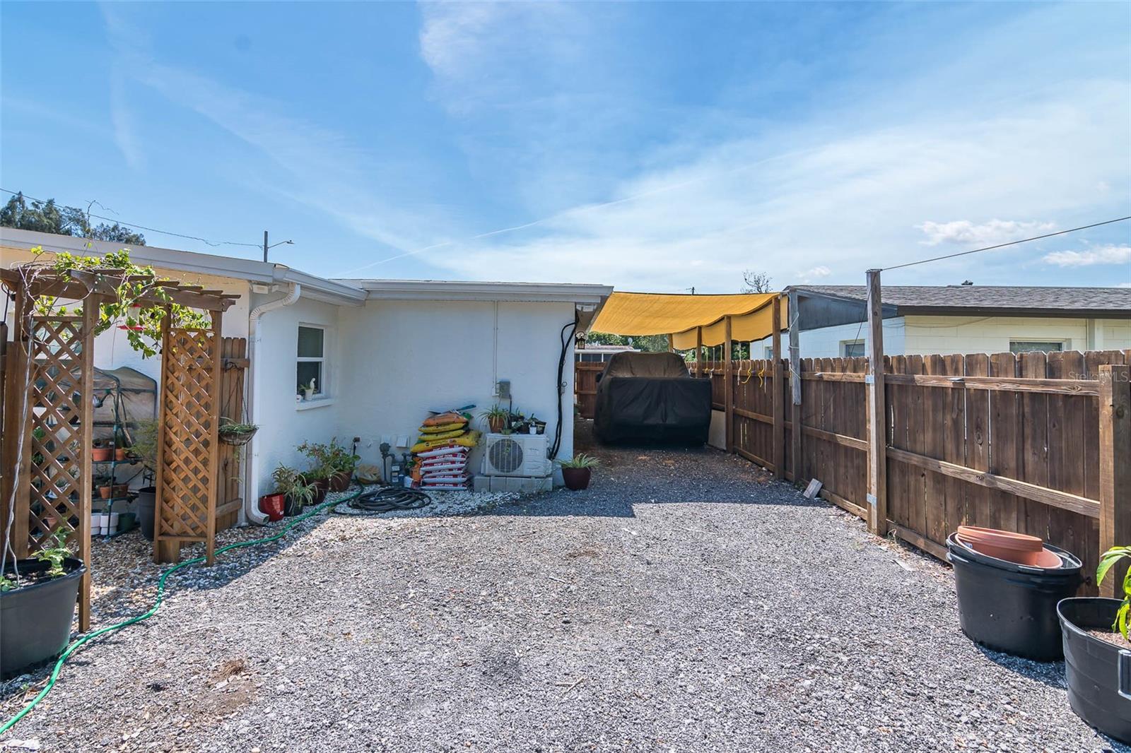 Image 38 of 51 For 808 Camphor Way