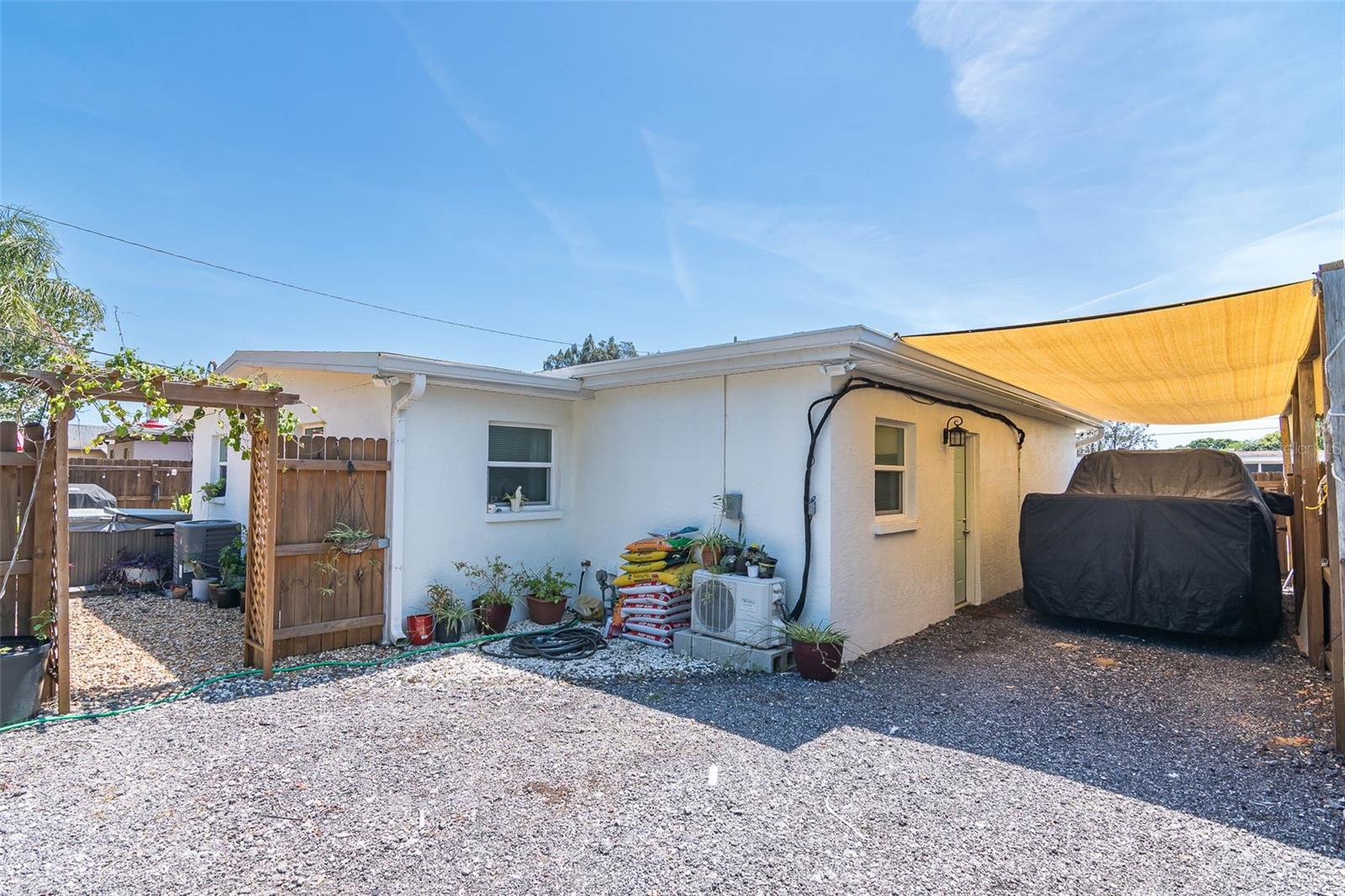 Image 40 of 51 For 808 Camphor Way