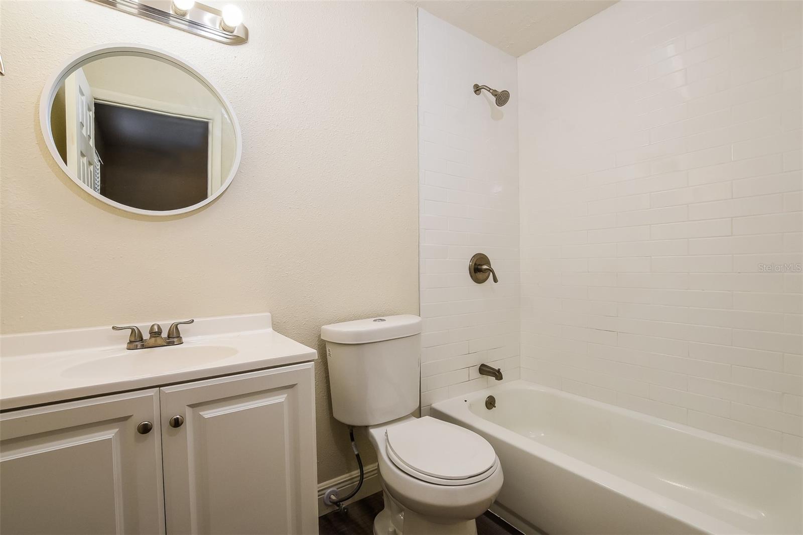 Image 11 of 21 For 3312 Victory Palm Drive