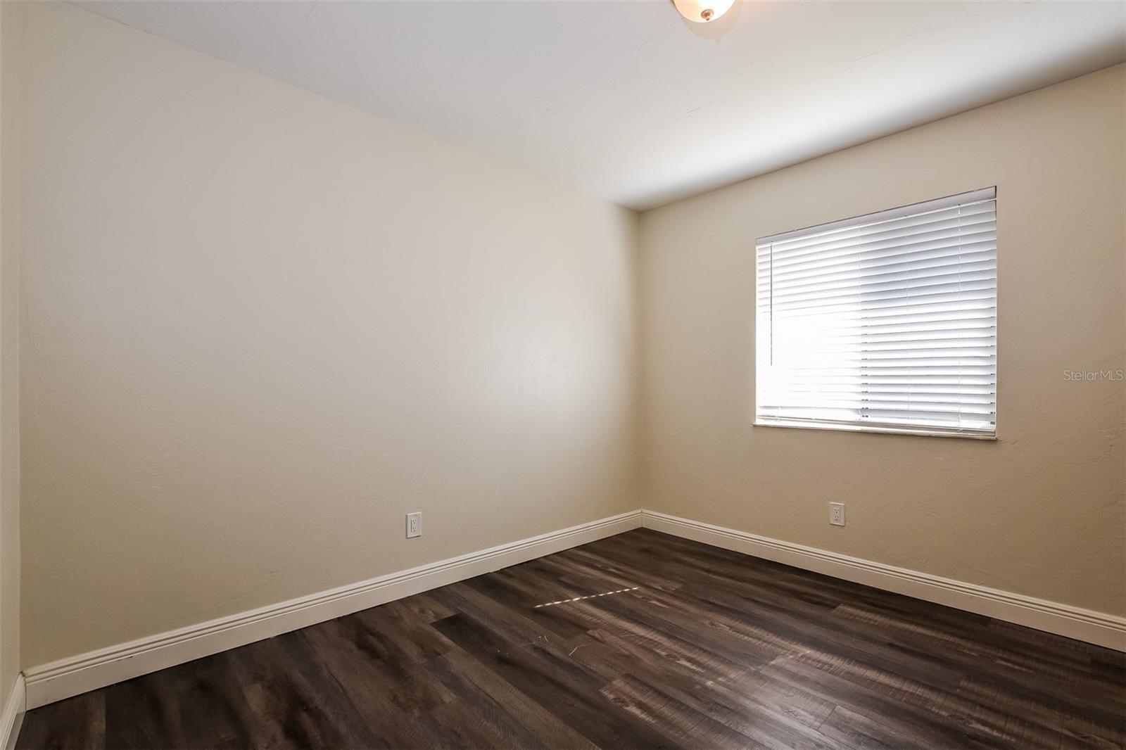 Image 12 of 21 For 3312 Victory Palm Drive