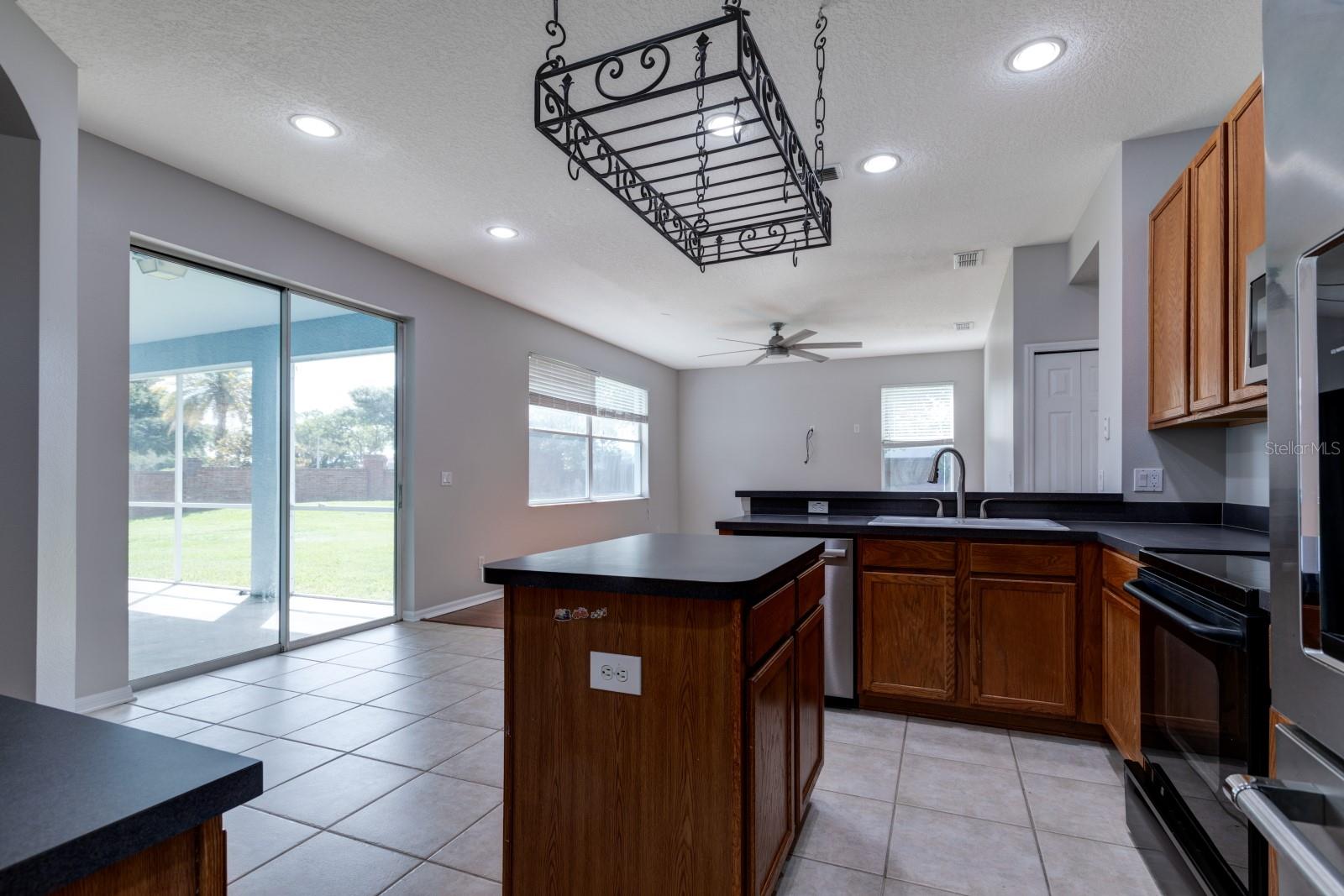 Image 13 of 34 For 2237 Wintermere Pointe Drive