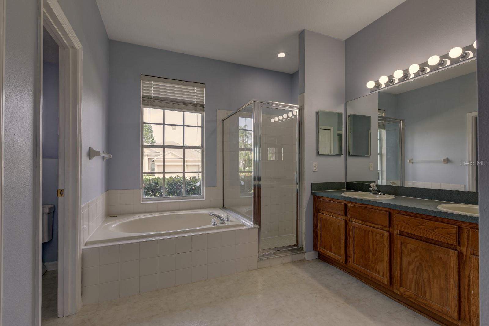 Image 9 of 34 For 2237 Wintermere Pointe Drive