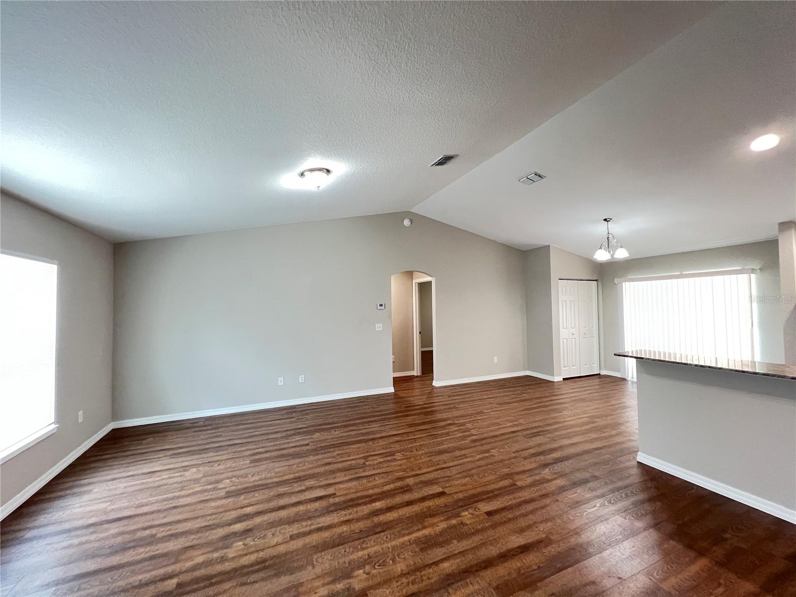 Image 5 of 24 For 9245 150th Place