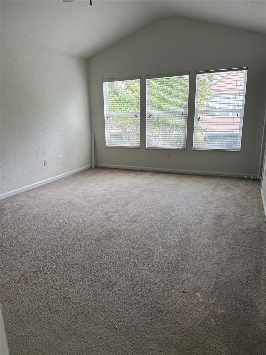 Image 10 of 19 For 1160 Loyola Court