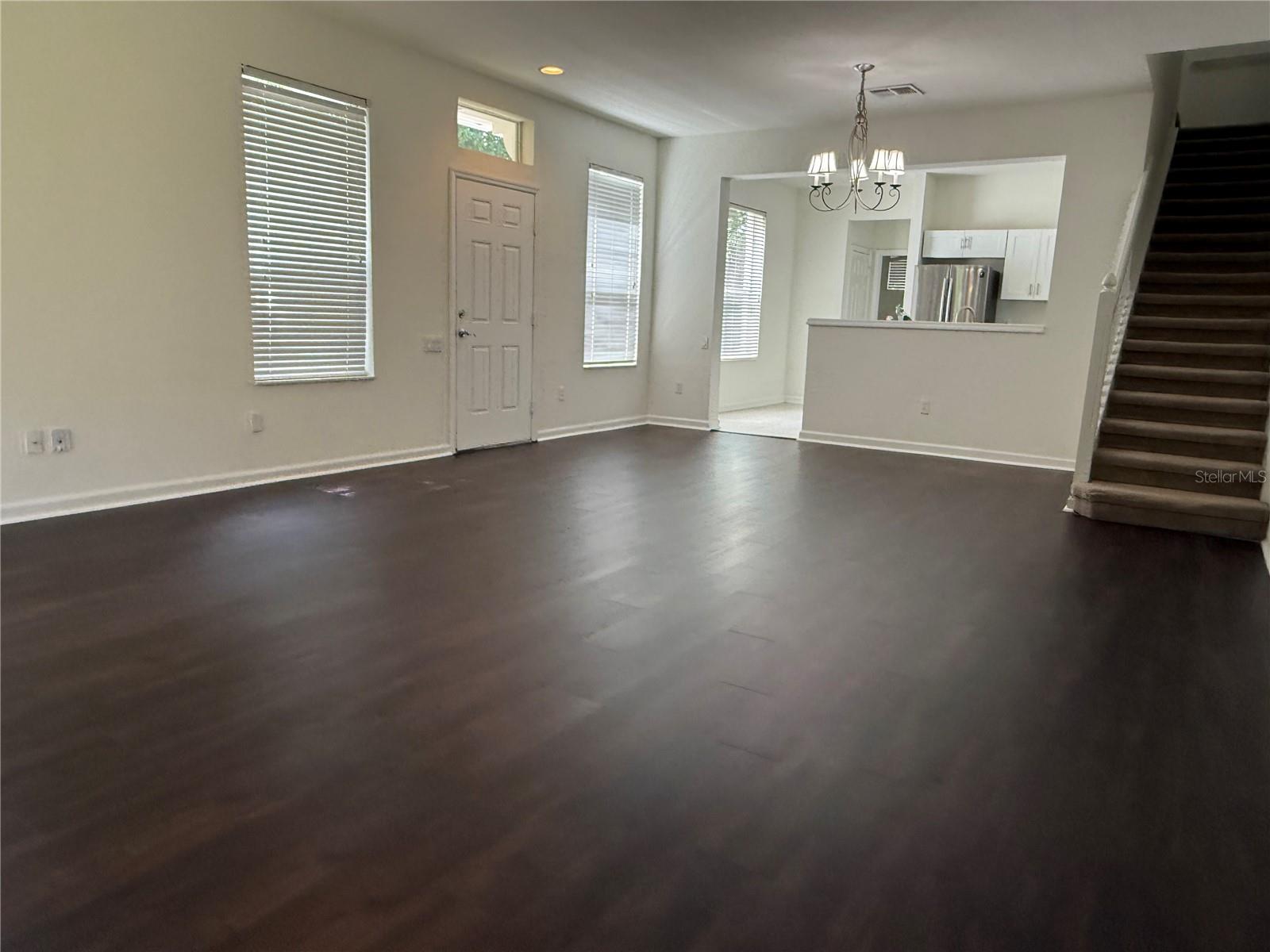 Image 4 of 19 For 1160 Loyola Court