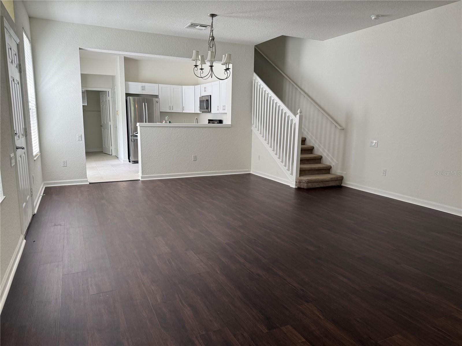 Image 6 of 19 For 1160 Loyola Court