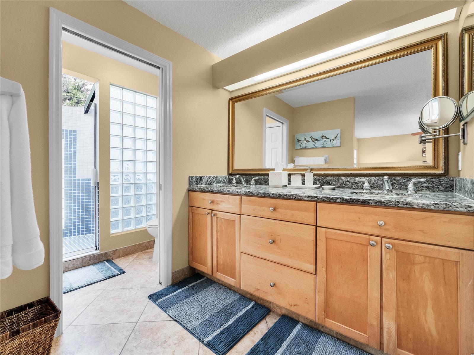 Image 16 of 30 For 1000 Winderley Place 236