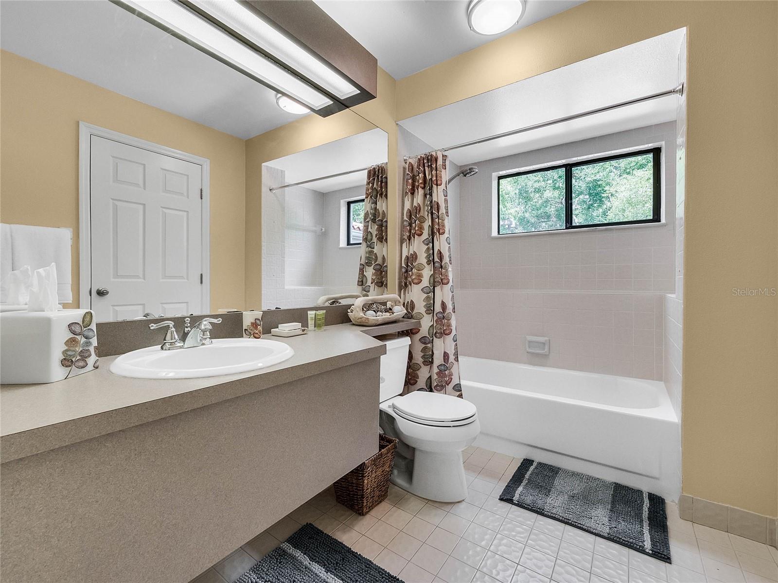 Image 20 of 30 For 1000 Winderley Place 236