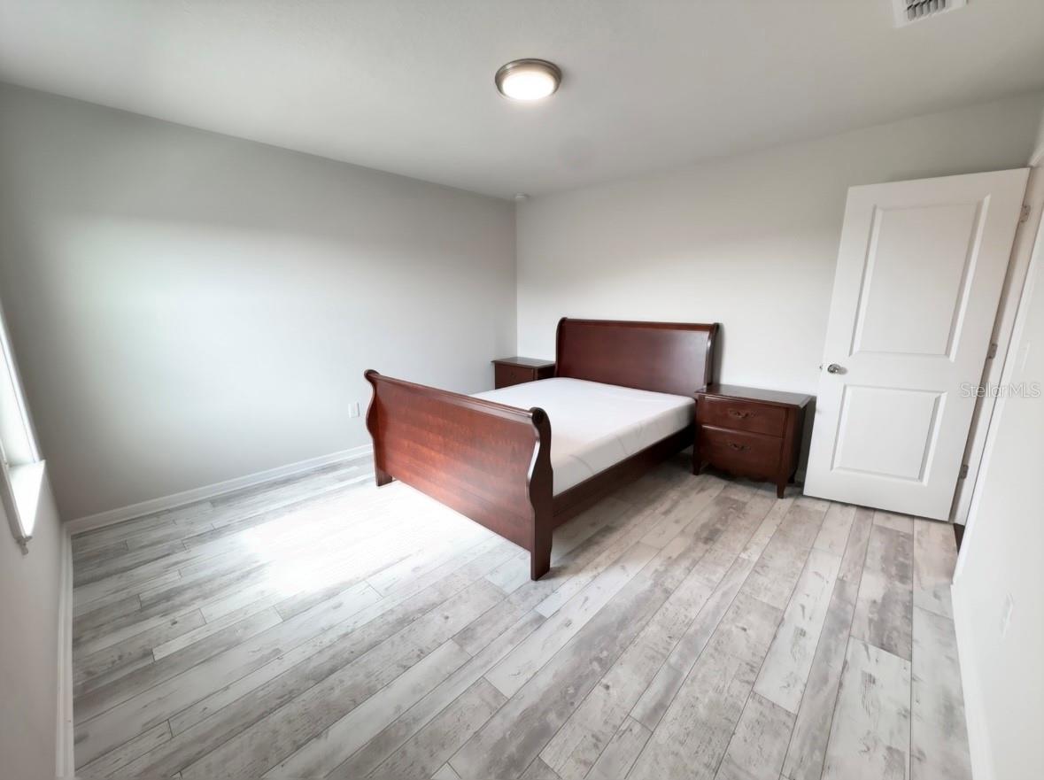 Image 37 of 65 For 3823 Spruce Creek Drive