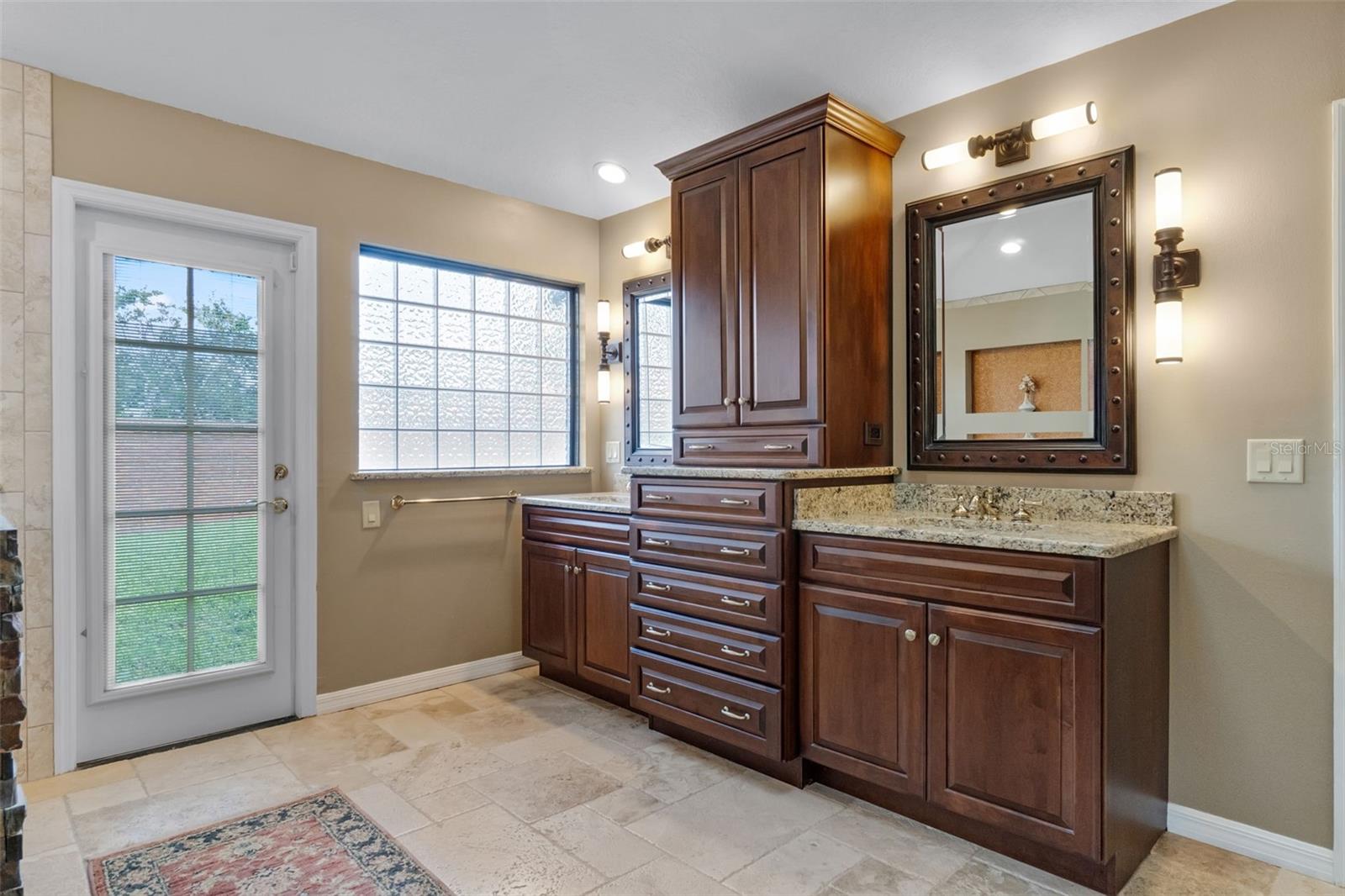 Image 22 of 64 For 9324 Carolview Way