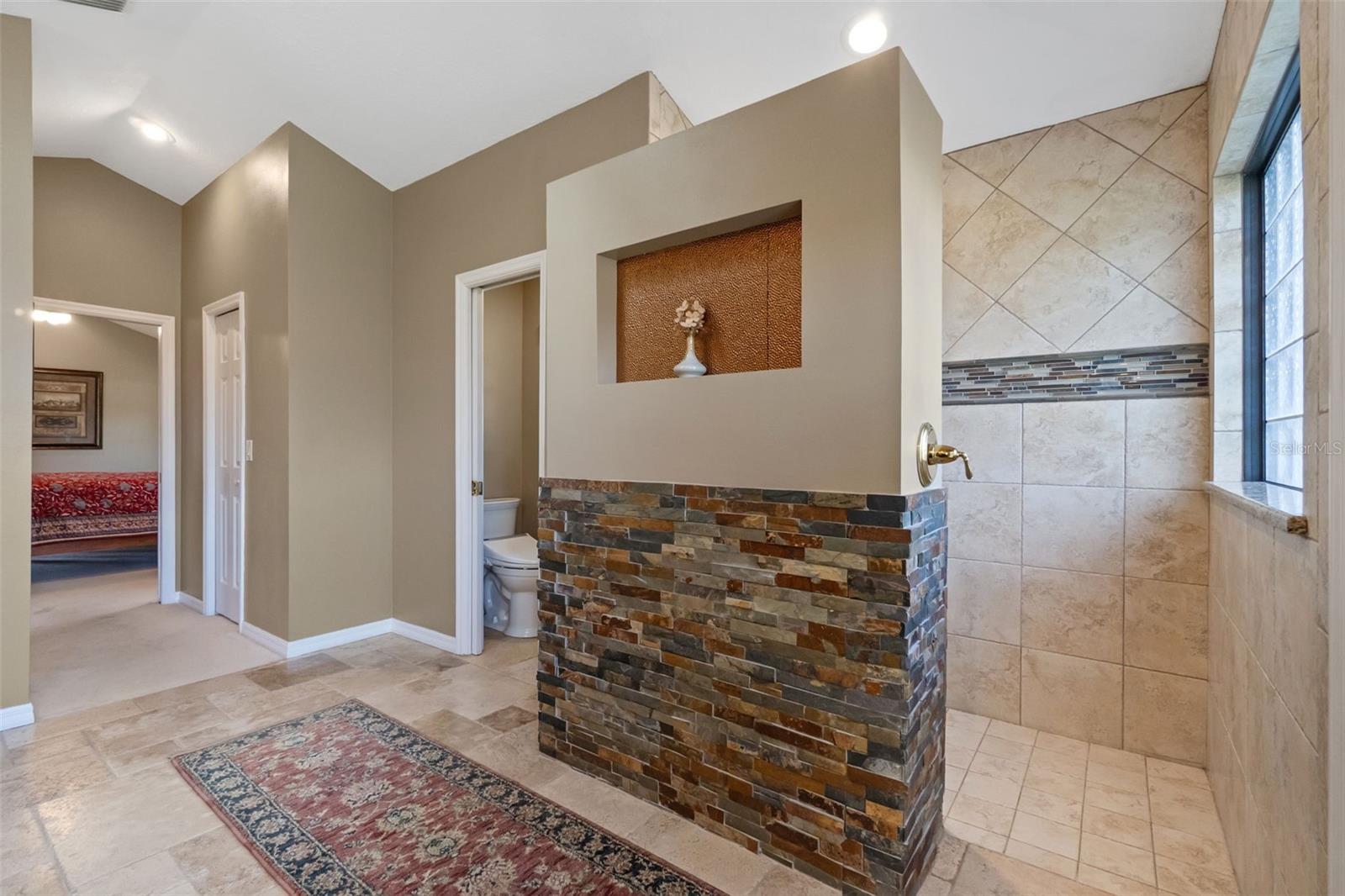 Image 24 of 64 For 9324 Carolview Way