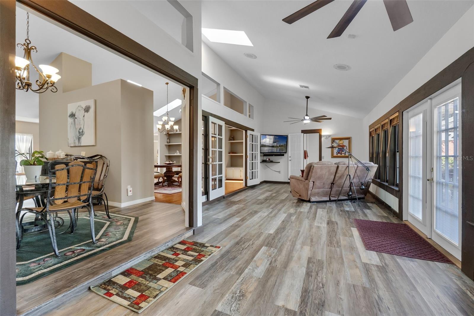 Image 32 of 64 For 9324 Carolview Way