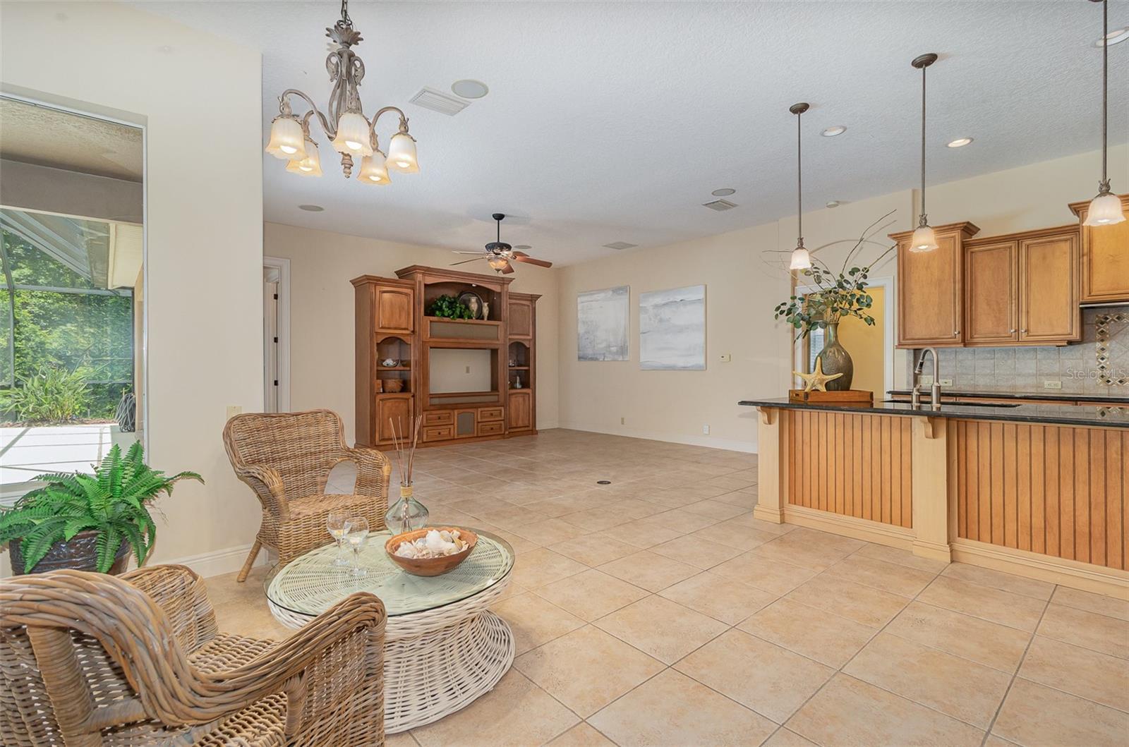 Image 10 of 47 For 336 Highcroft Court