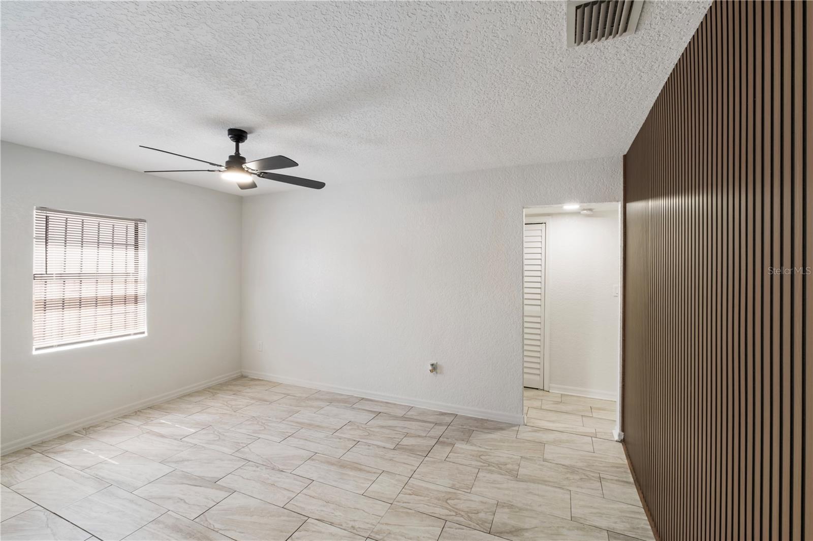 Image 11 of 23 For 320 Eaton Street