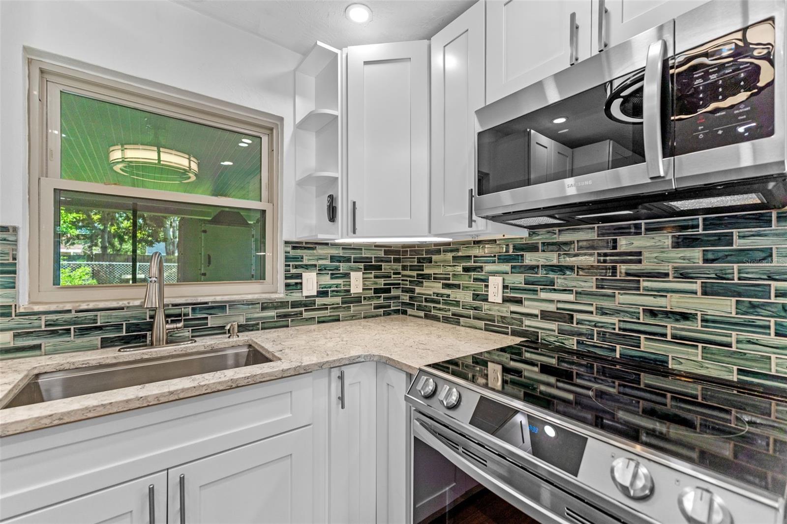Image 10 of 32 For 241 Brittany Avenue