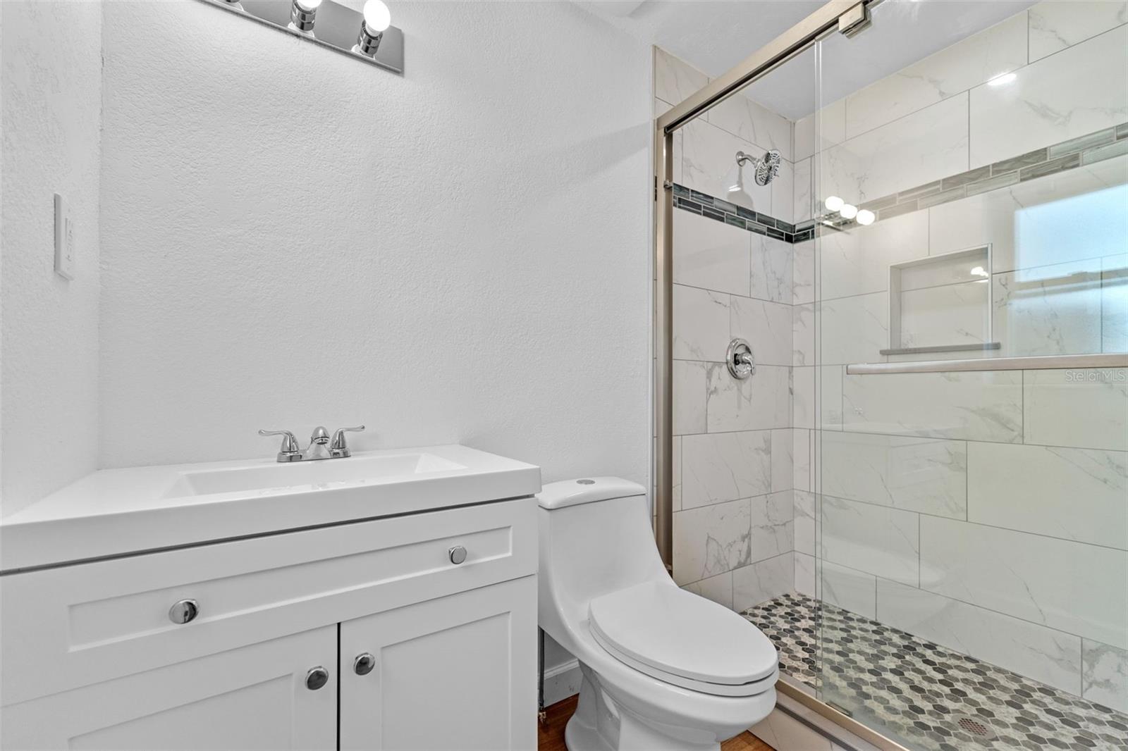 Image 17 of 32 For 241 Brittany Avenue