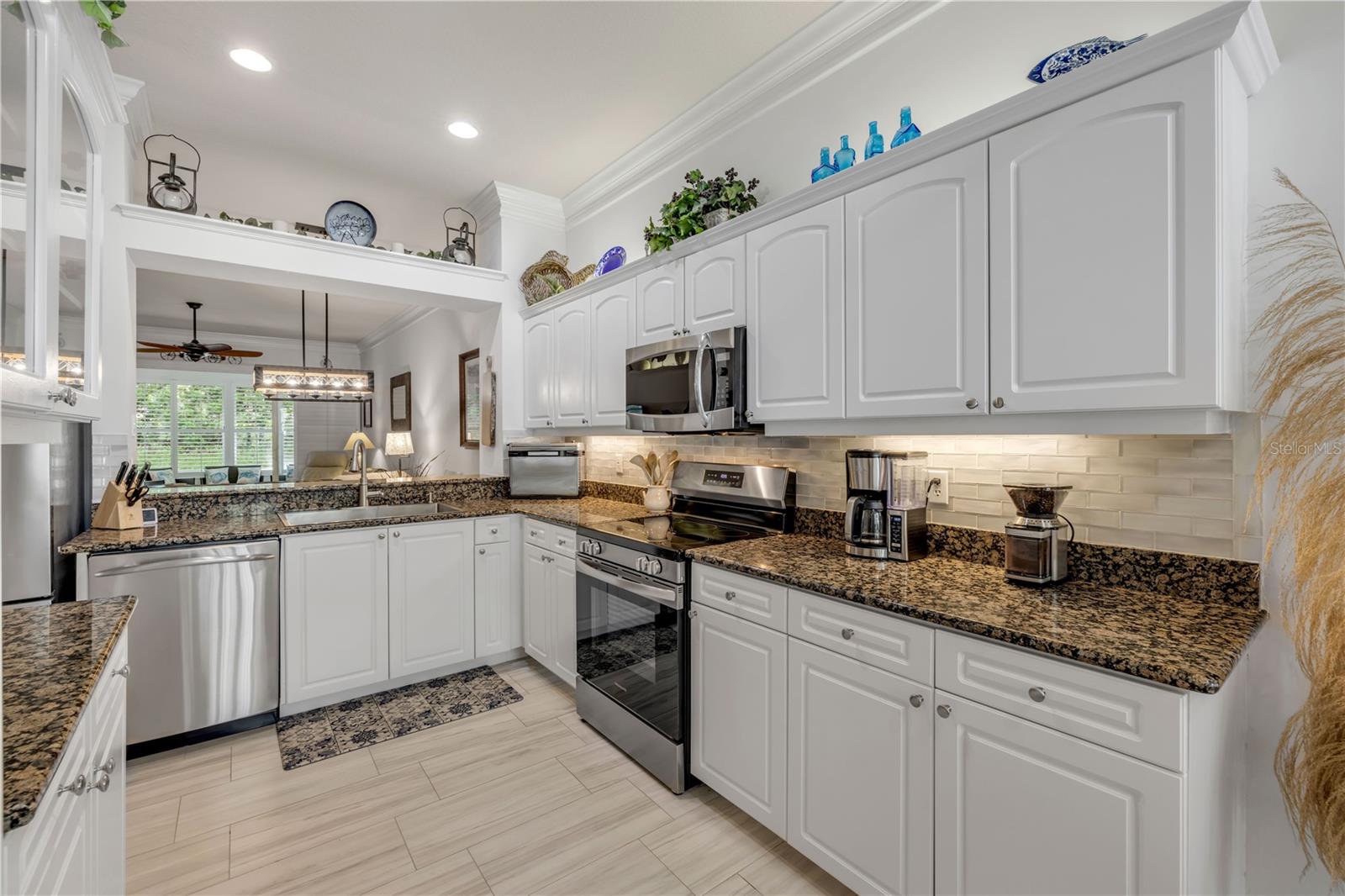 Image 5 of 32 For 3017 Glin Circle