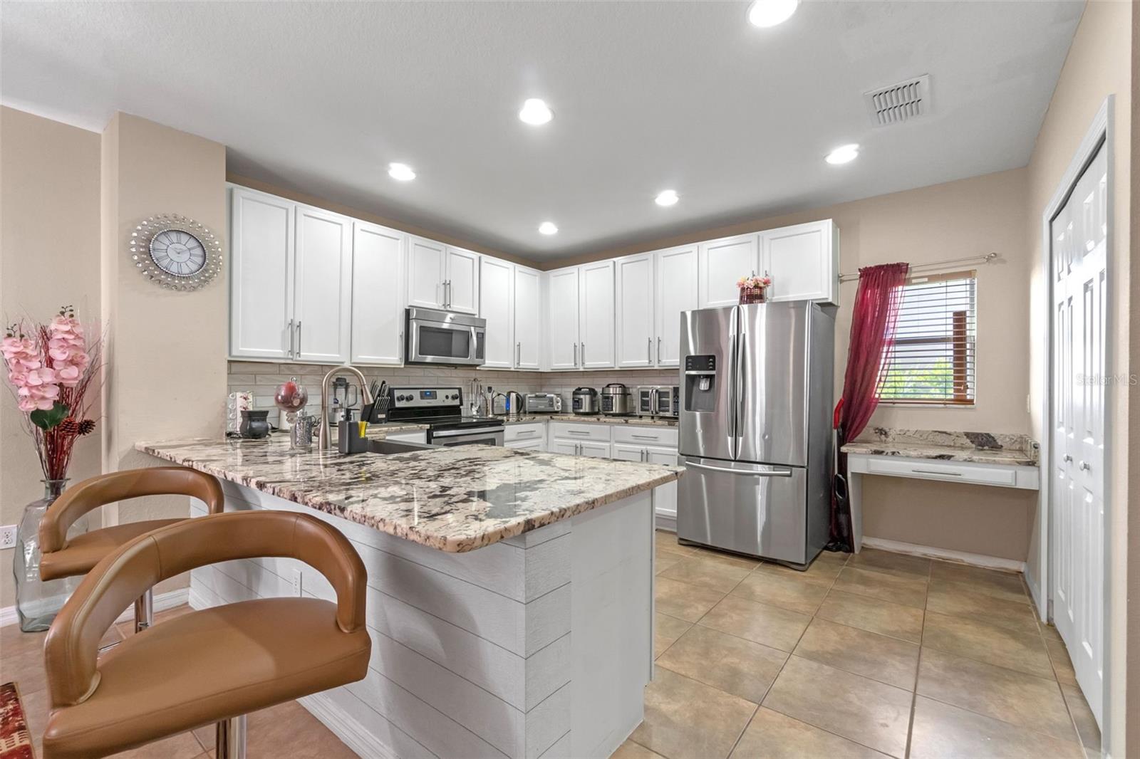Image 10 of 46 For 3640 Sail Harbor Dr