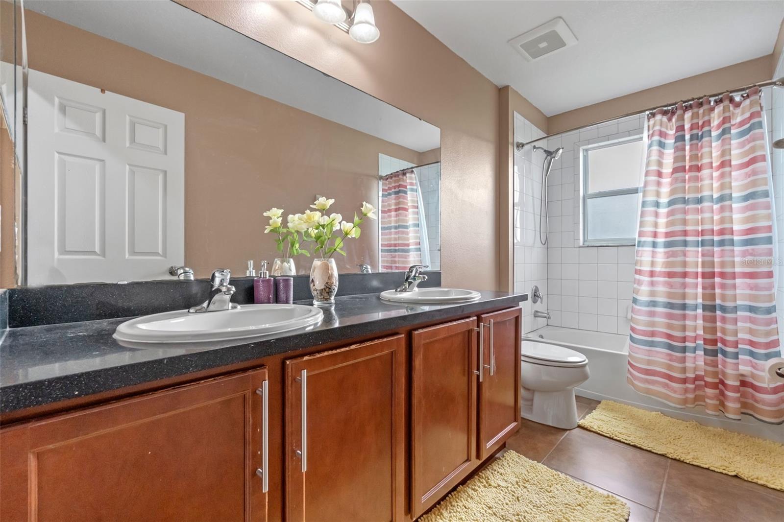 Image 21 of 46 For 3640 Sail Harbor Dr
