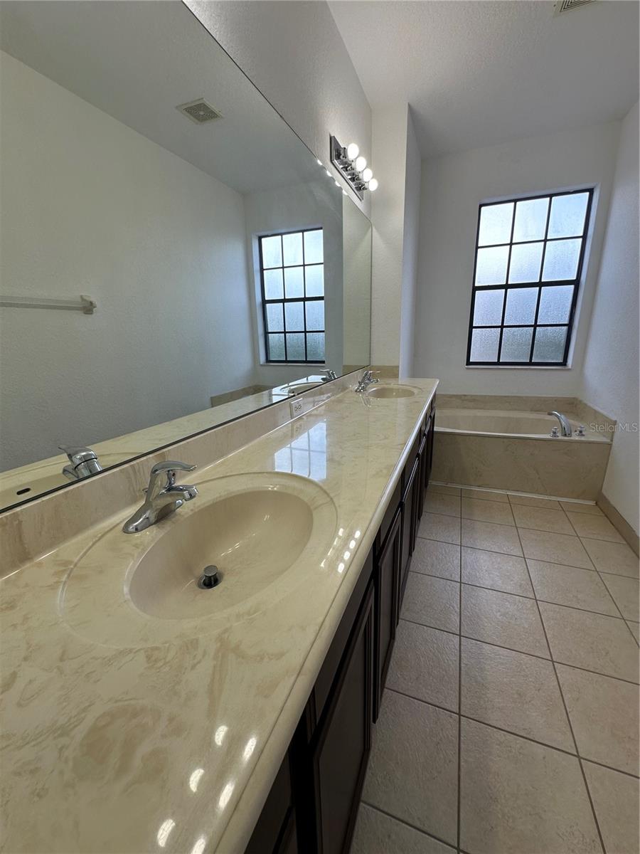 Image 26 of 28 For 1508 Portofino Meadows Blvd