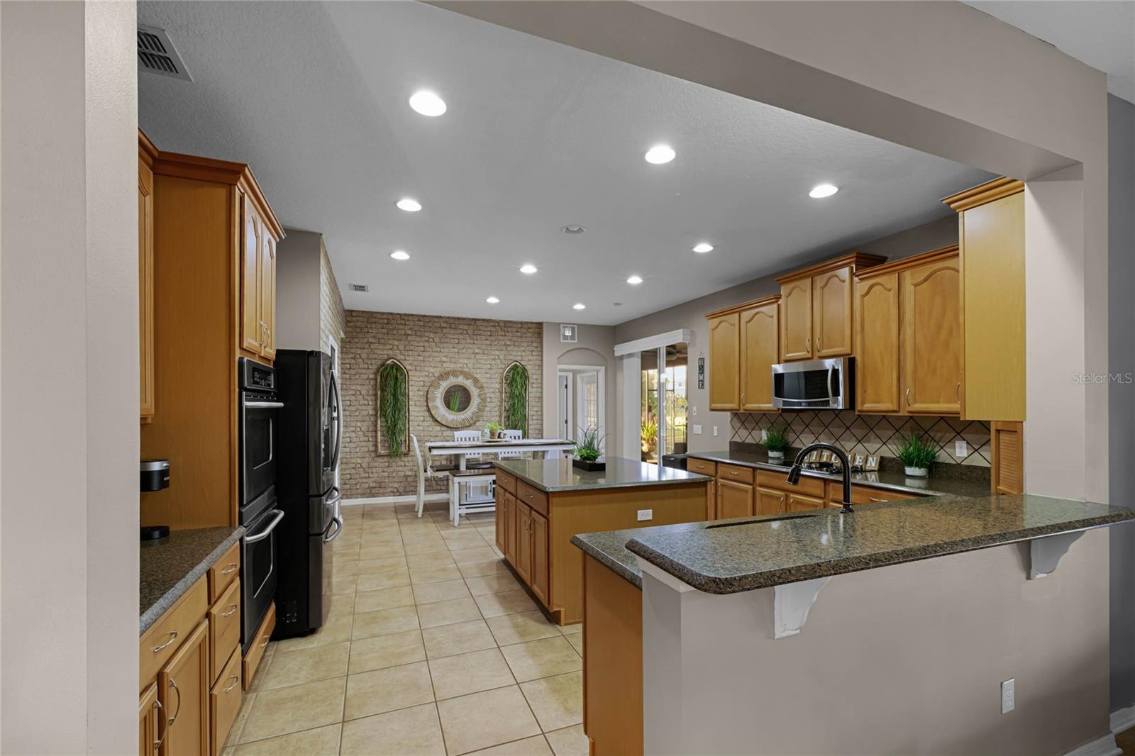 Image 9 of 40 For 7621 Brightwater Place