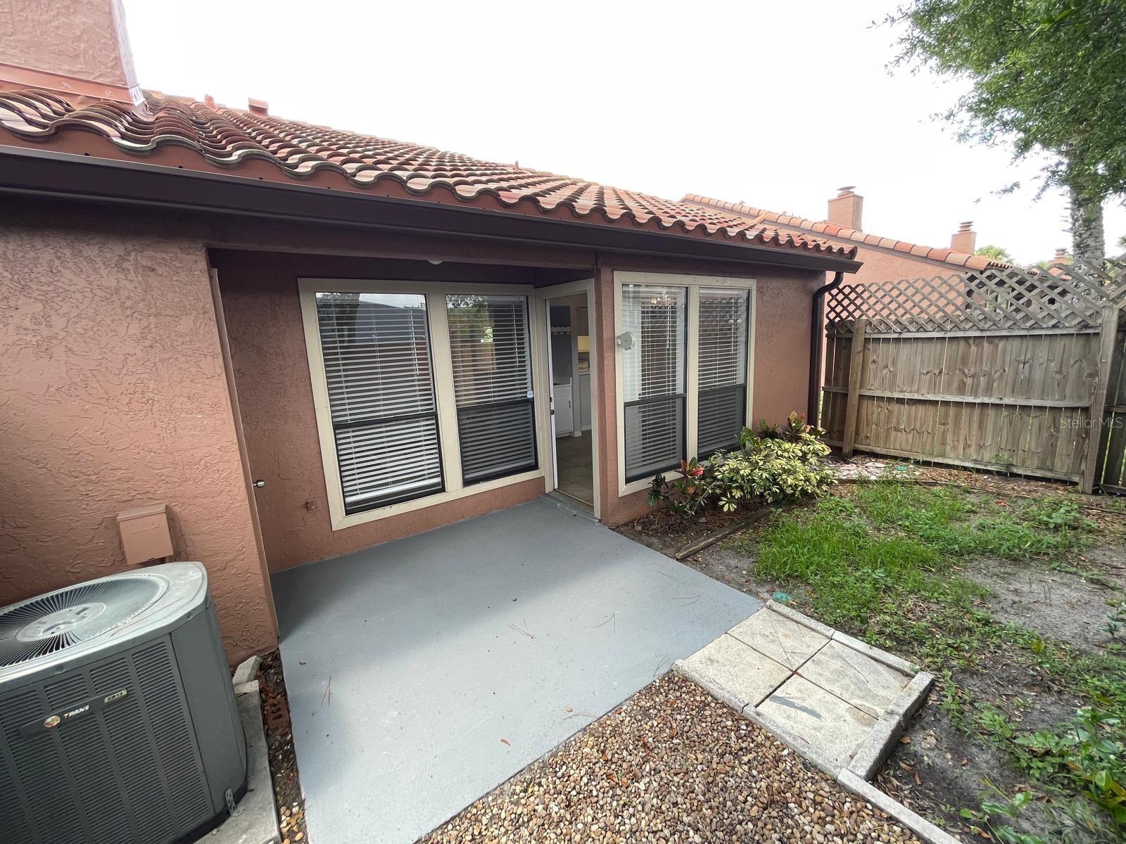Image 21 of 31 For 614 Grenadine Court 614