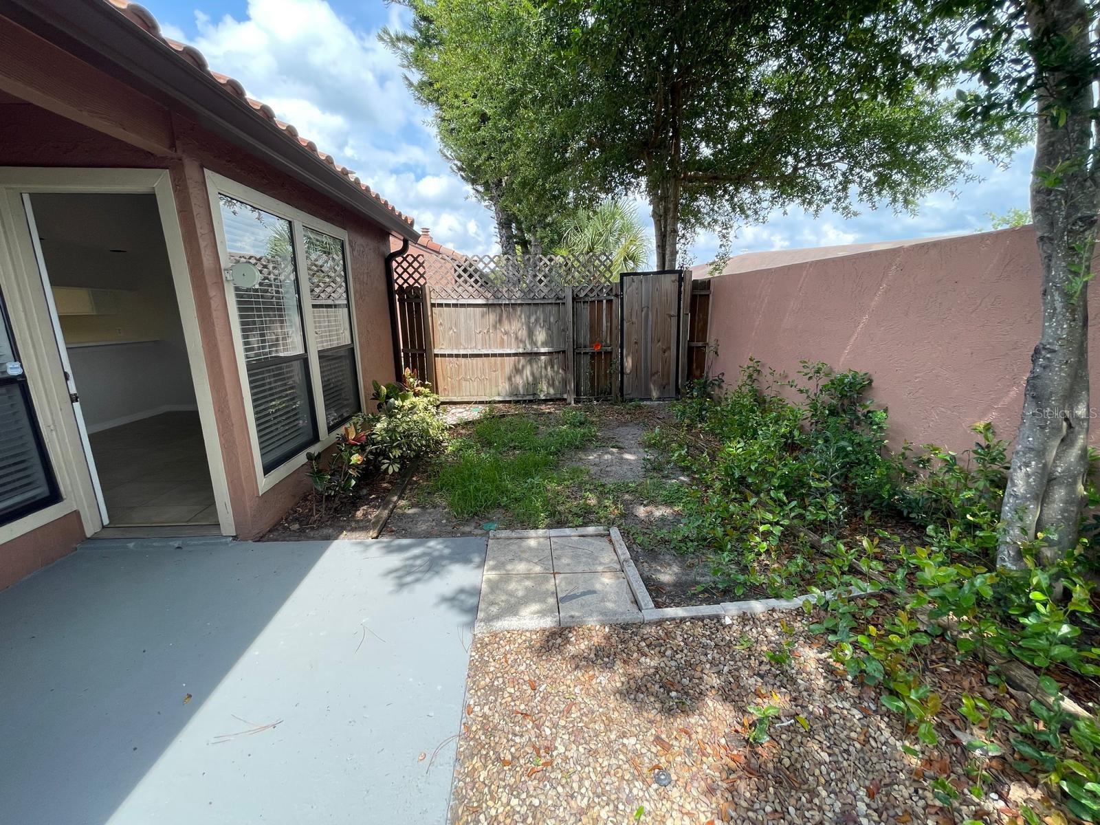 Image 22 of 31 For 614 Grenadine Court 614