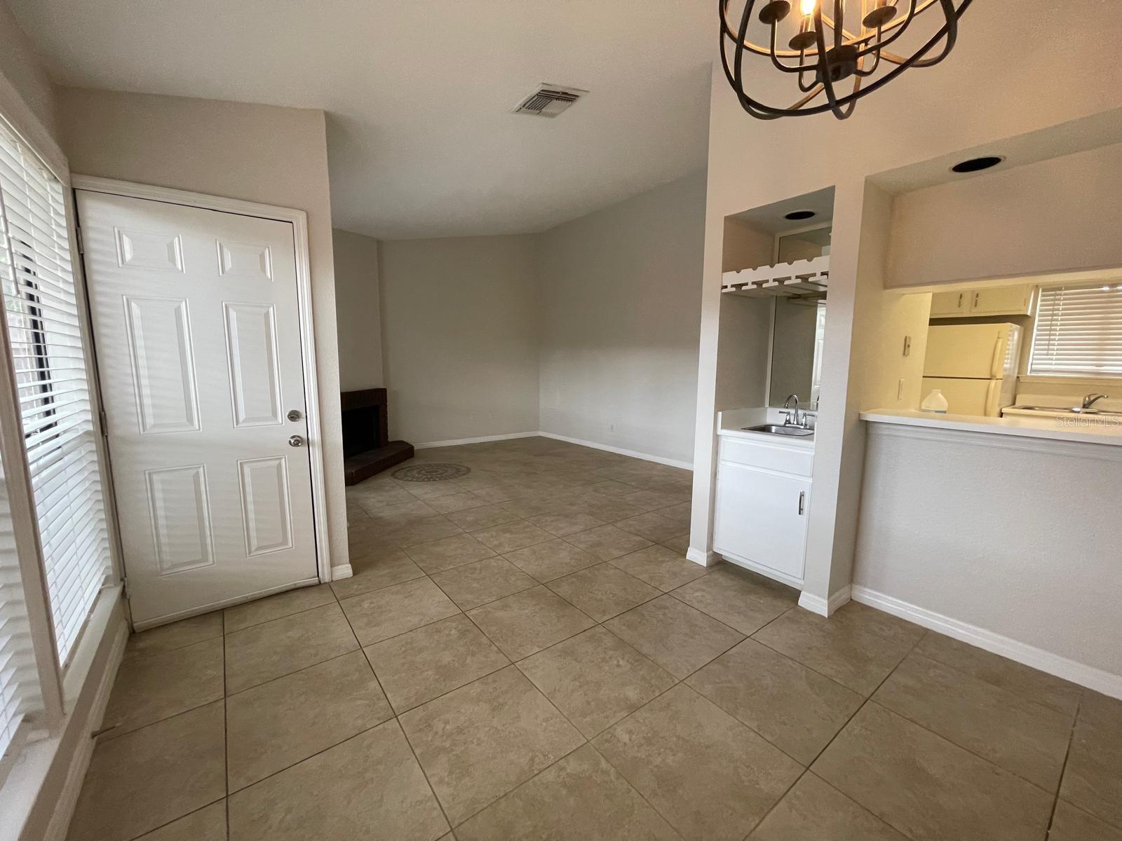 Image 3 of 31 For 614 Grenadine Court 614