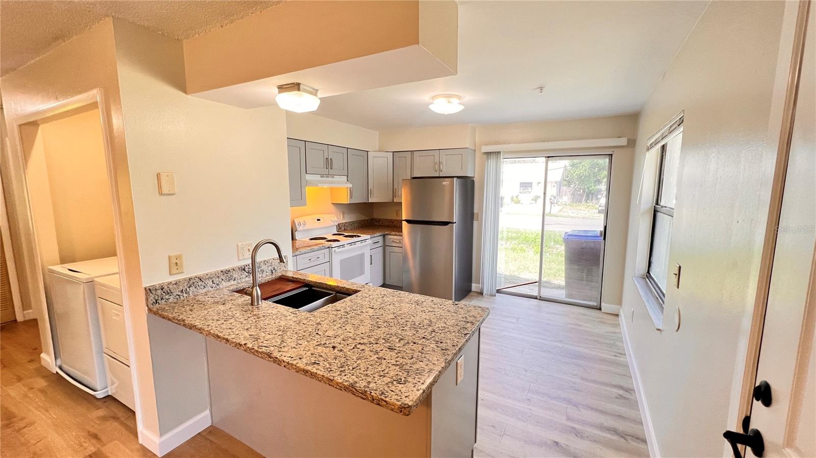 Image 10 of 25 For 5941 Amelia Street