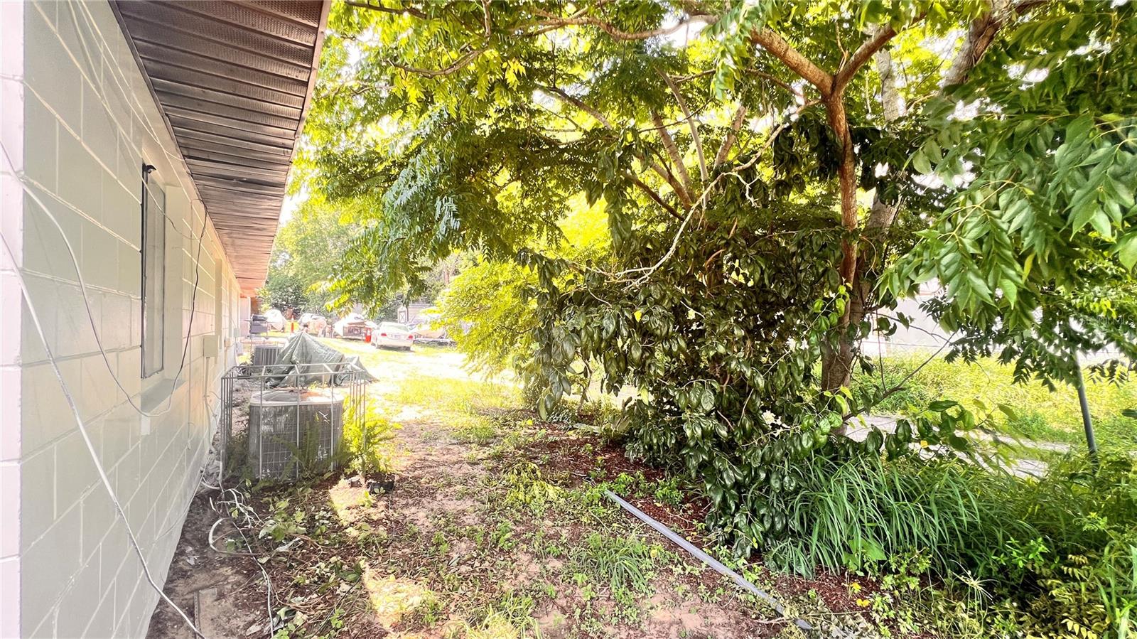 Image 4 of 25 For 5941 Amelia Street