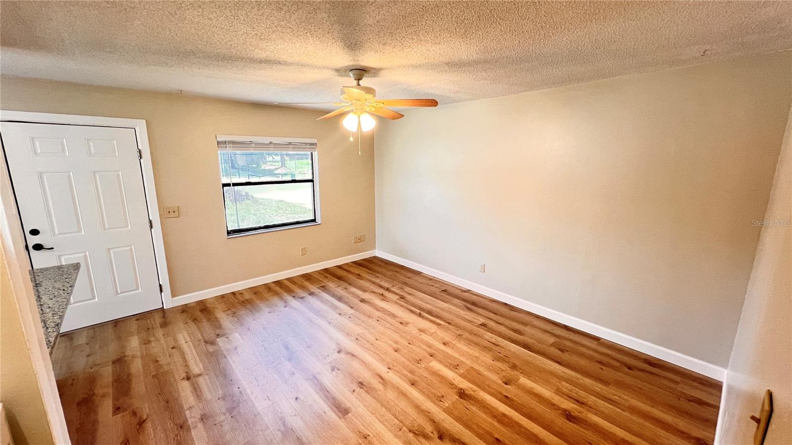 Image 7 of 25 For 5941 Amelia Street