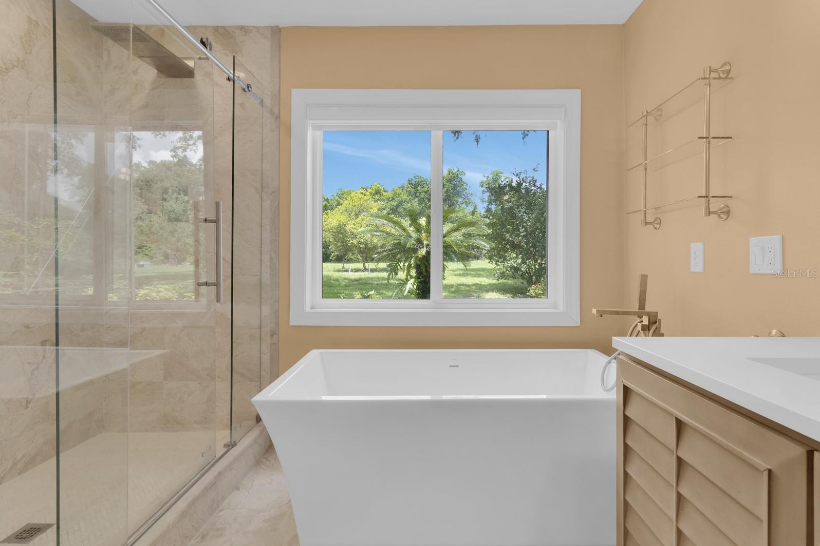 Image 30 of 74 For 202 Riverview Drive