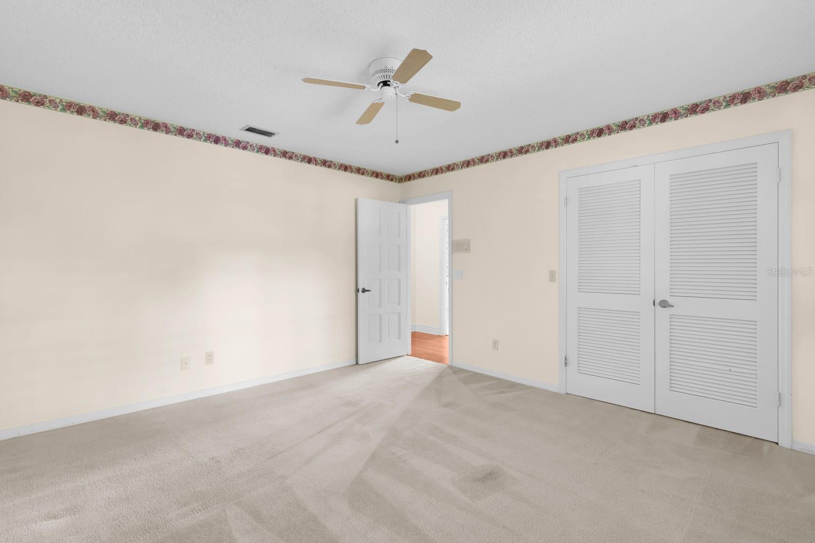 Image 39 of 74 For 202 Riverview Drive