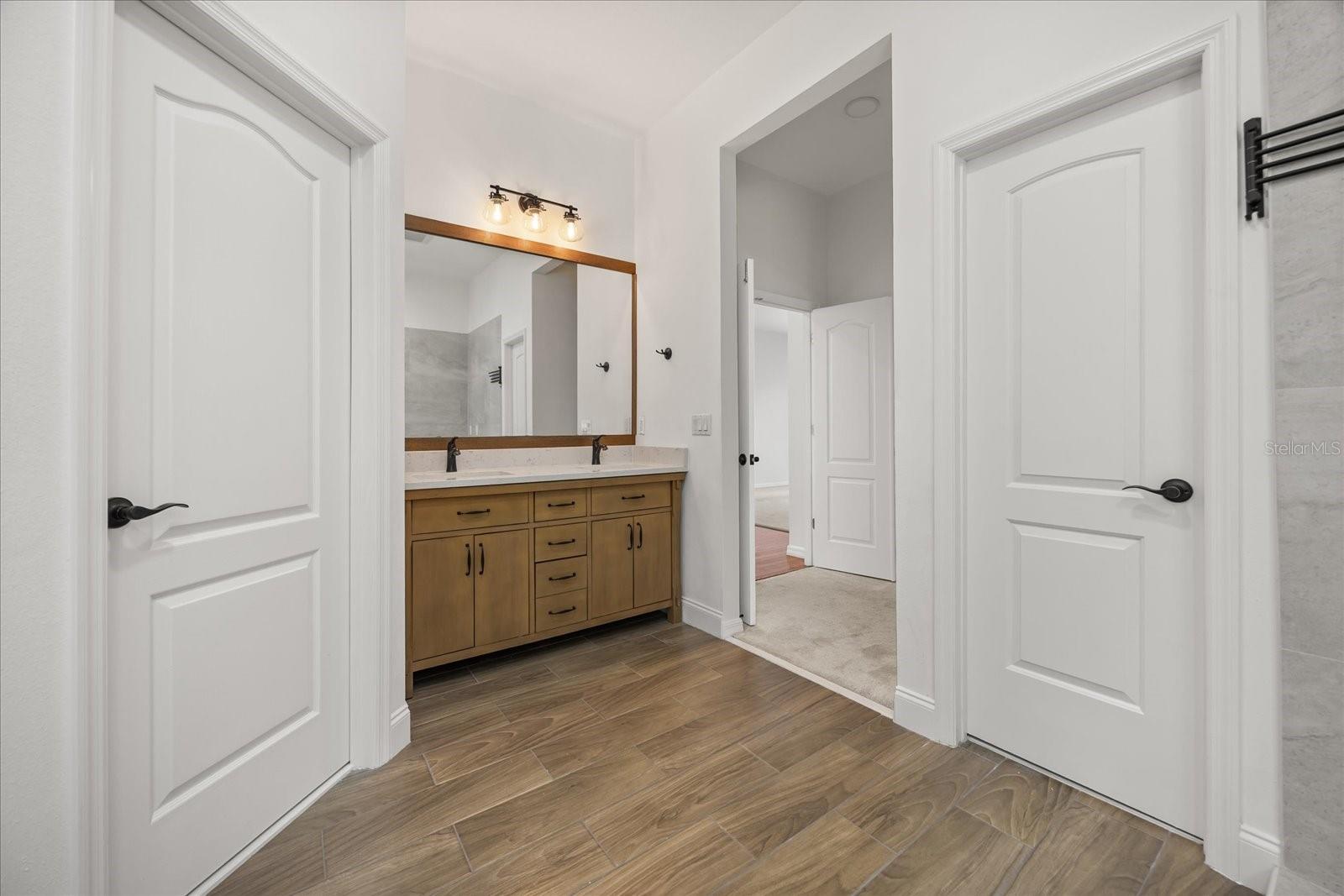 Image 10 of 56 For 10308 Emerald Woods Avenue