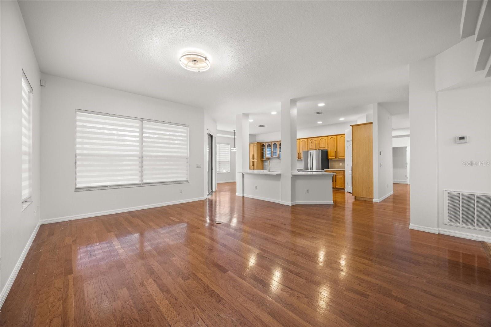 Image 20 of 56 For 10308 Emerald Woods Avenue