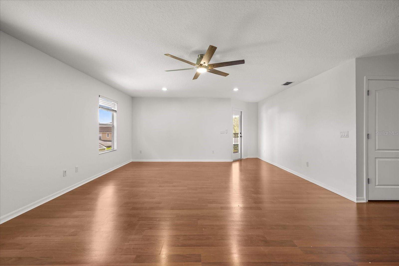 Image 31 of 56 For 10308 Emerald Woods Avenue