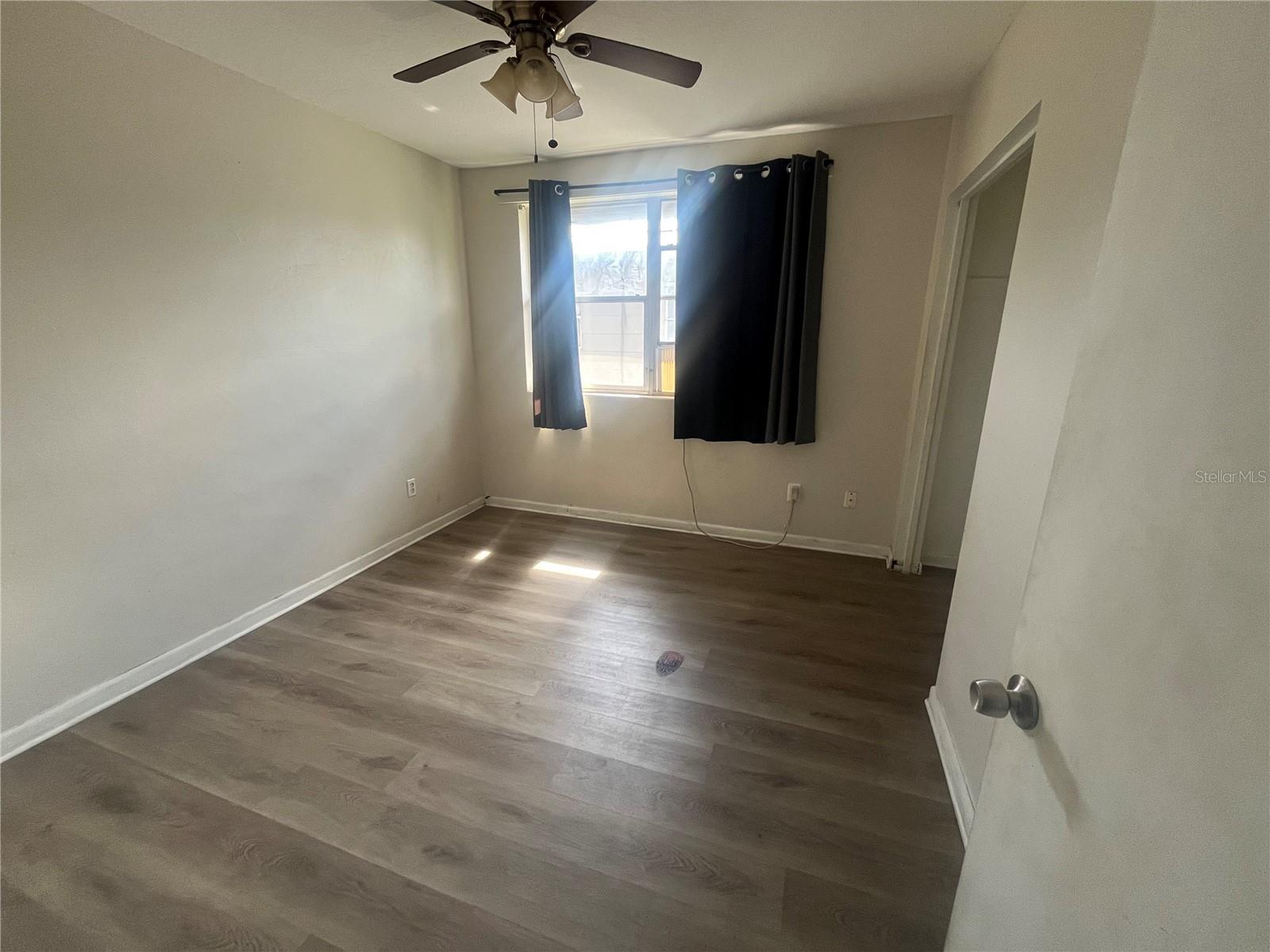 Image 10 of 11 For 4204 Columbia Street