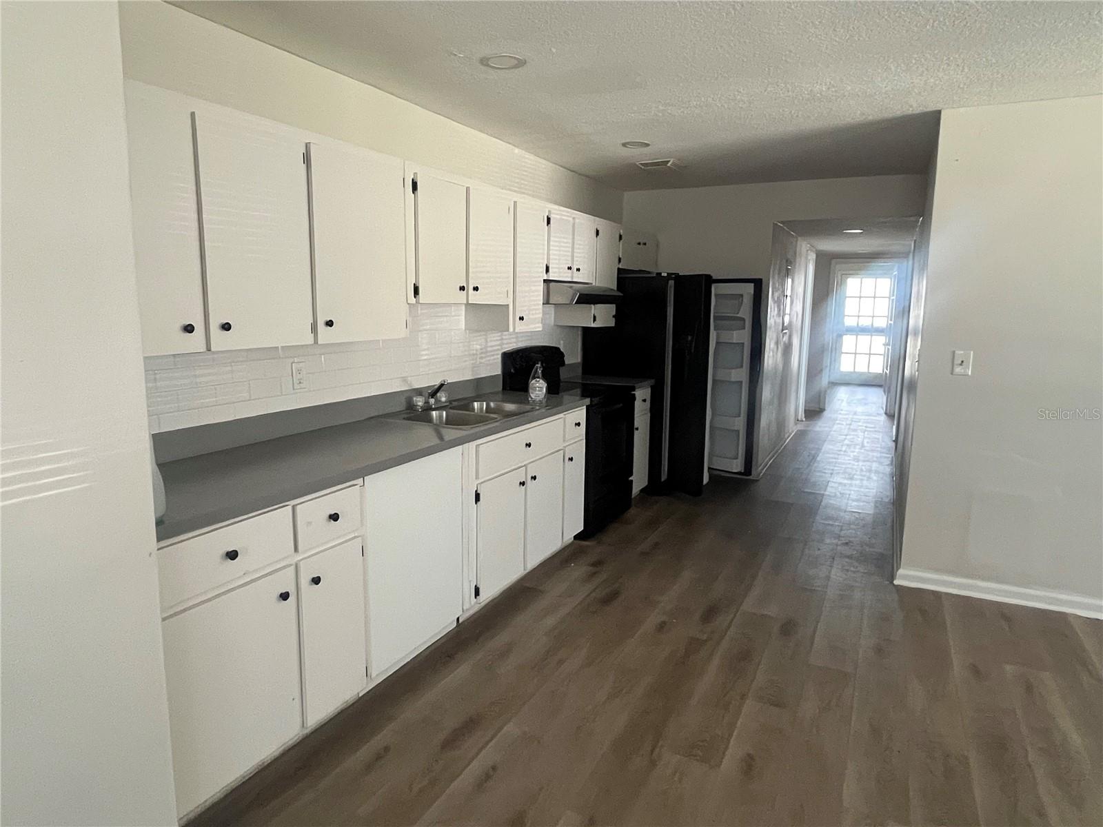 Image 4 of 11 For 4204 Columbia Street
