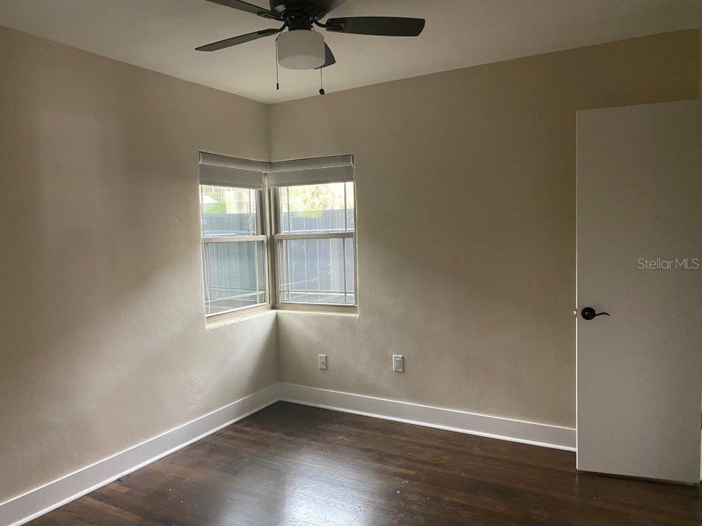 Image 11 of 14 For 804 Thornton Avenue