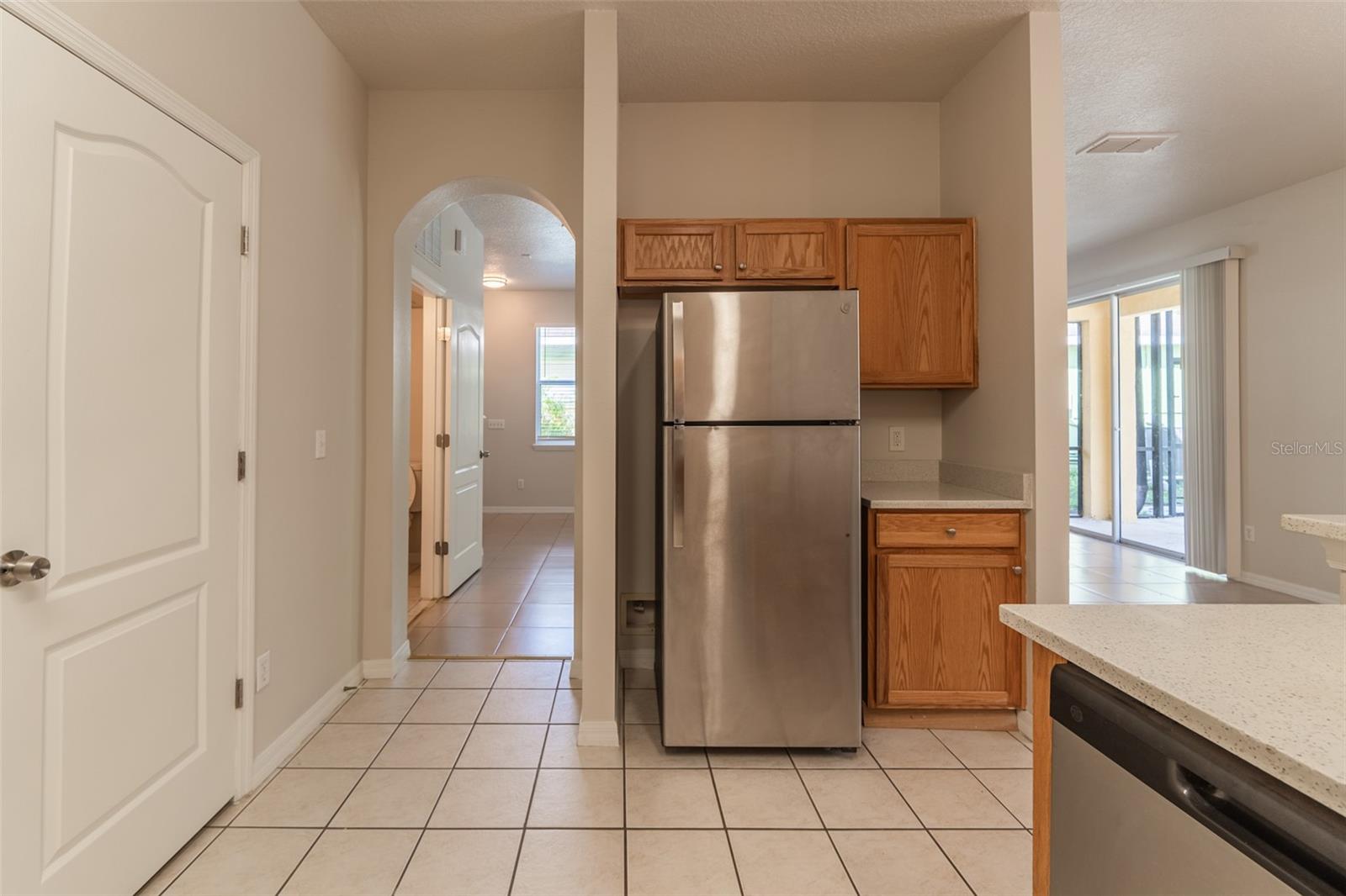 Image 10 of 37 For 1129 Royal Ridge Drive