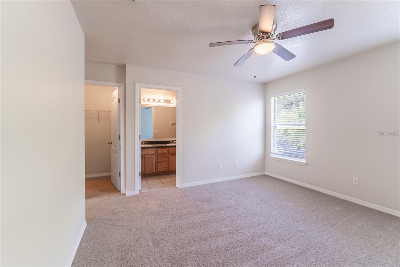 Image 20 of 37 For 1129 Royal Ridge Drive
