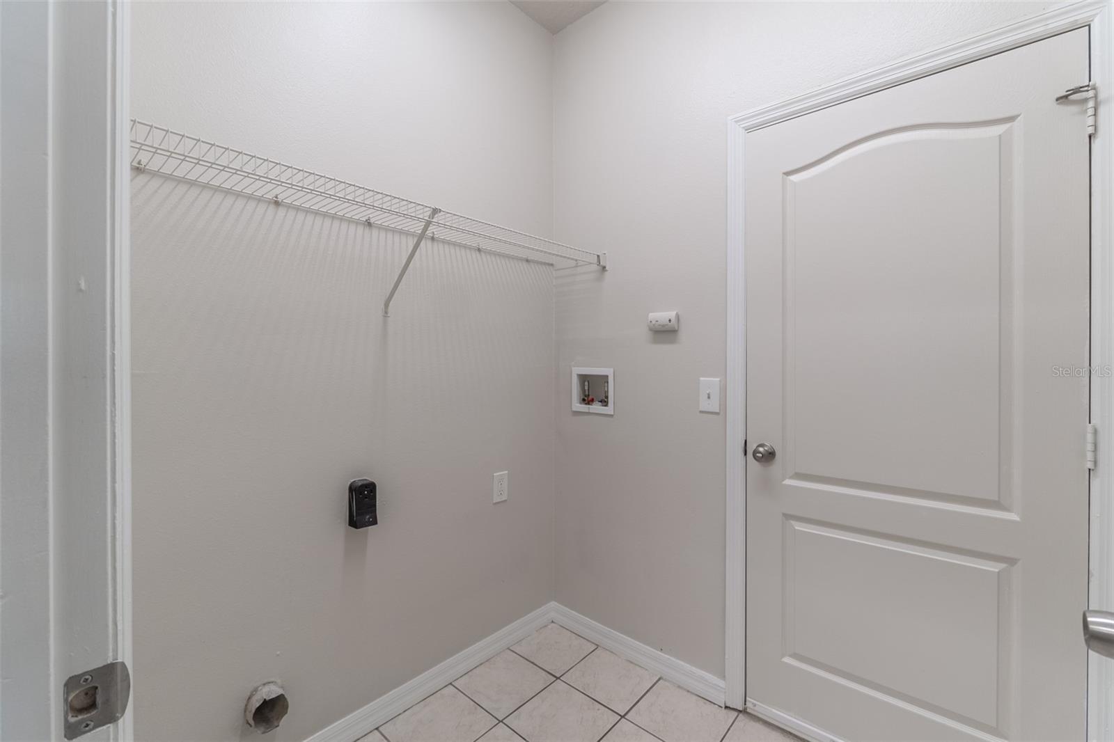Image 30 of 37 For 1129 Royal Ridge Drive