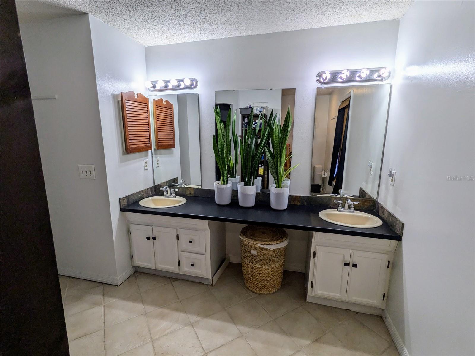 Image 11 of 21 For 3021 Norvell Court